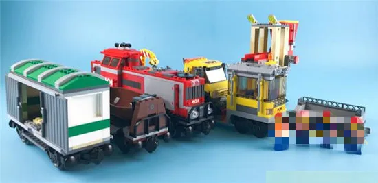 

898Pcs 4 Figures Red Cargo Train Set LEPIN City Series Children Building Blocks Brick Toys Education Model Chiristmas Gift