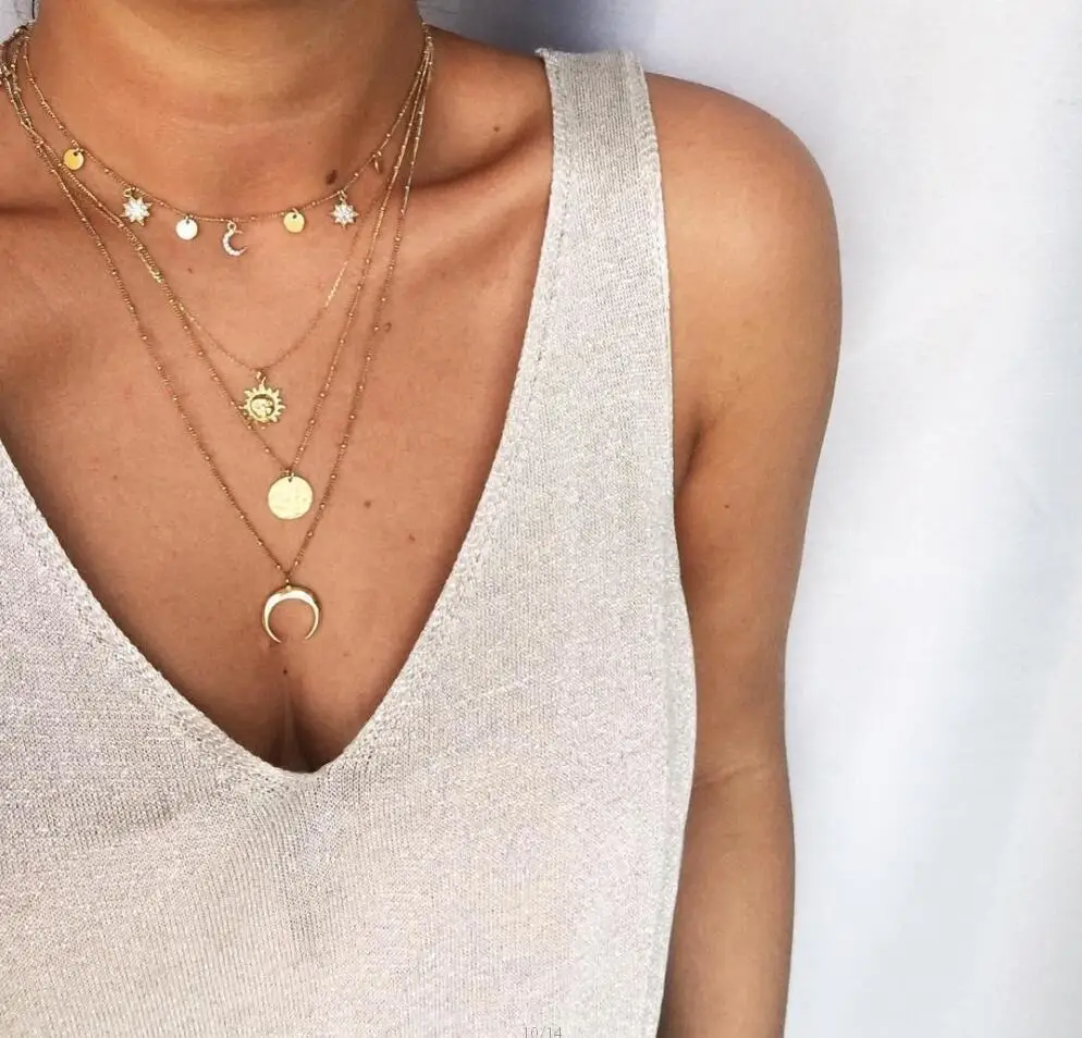 

Fashionable Moon Bull Corner Round Disc Insert Drill Drop Four Layers Female Necklace Chain Ornaments