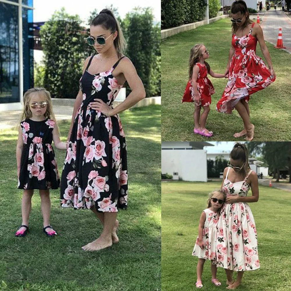 

2019 Summer Mother and Daughter Dresses Matching Mom and Daughter Clothes Floral Sleeveless Women Dress Baby Clothing Outfits