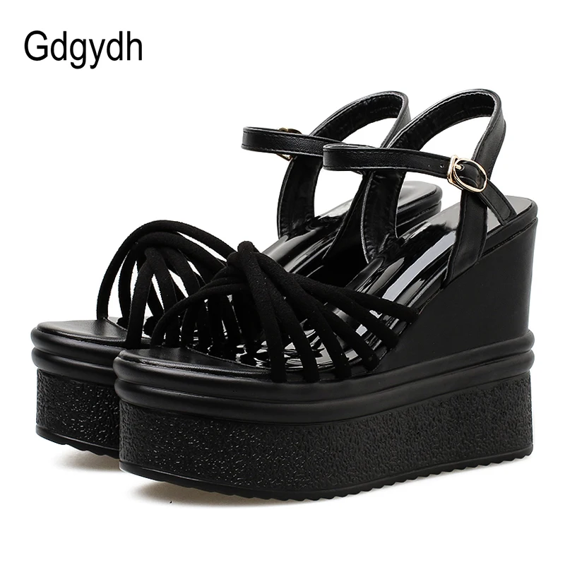 Женские босоножки на танкетке Gdgydh черные Классические из флока платформе и