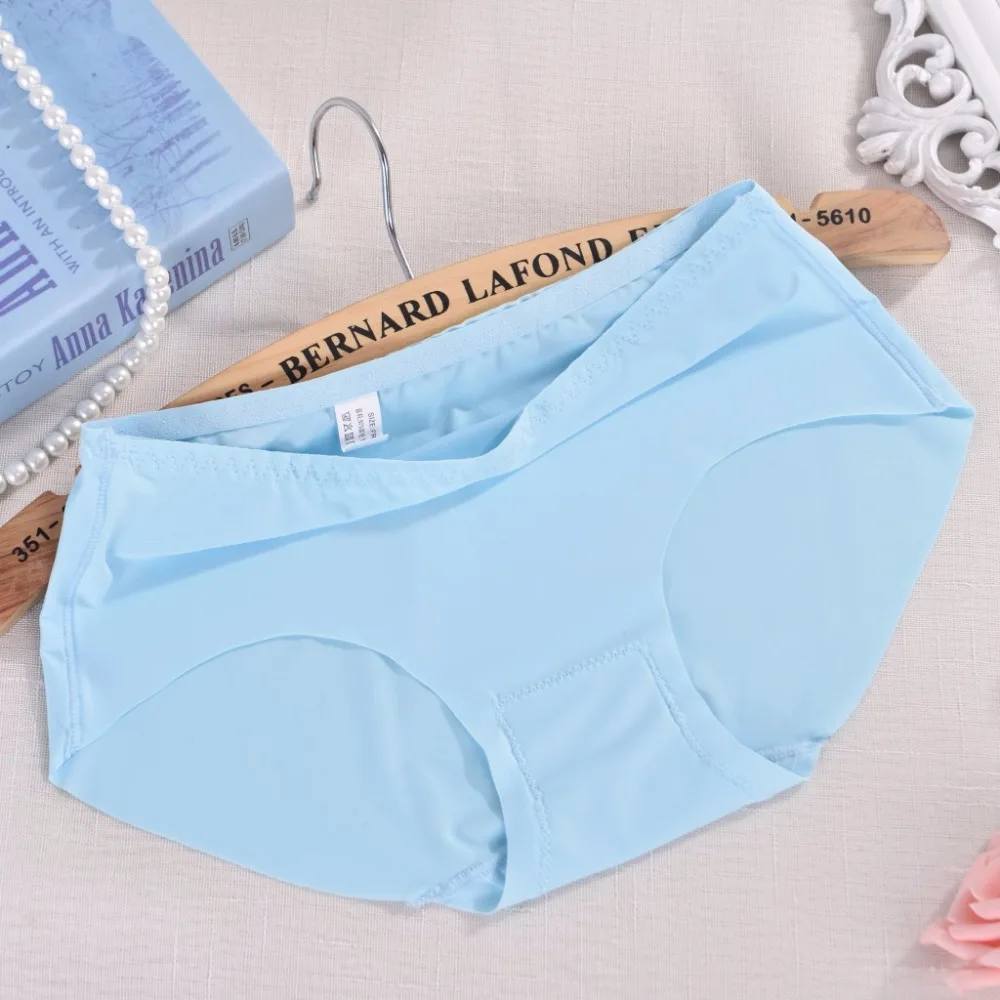 

HW013 Women Ice Silk Underwear Panties Female Seamless Breathable Underpants Sexy Lingerie Girls Intimates Briefs Calcinhas