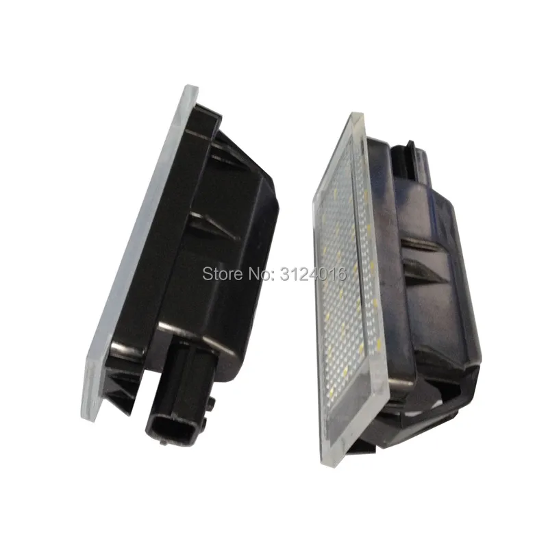 Renault license plate light (3)