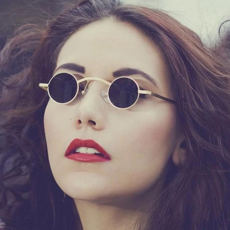 

2019 New Fashion Gothic Steampunk Small Round Sunglasses Brand Design Vintage Retro Personality Street Sun Glasses Oculos De So