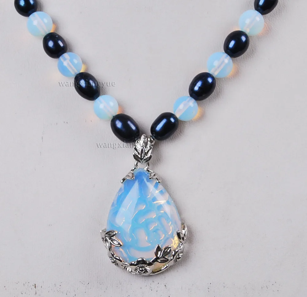 Black Akoya Cultured Pearl/Sri Lanka Moonstone pendant(28x35mm