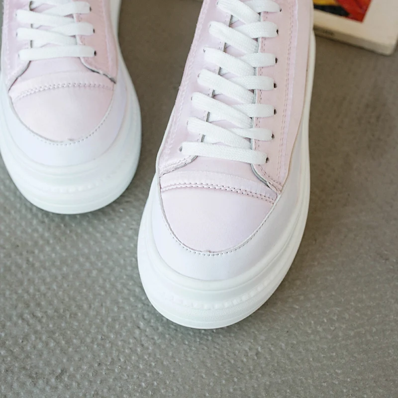 Женская обувь; цвет розовый, белый; женские кроссовки на высокой платформе 7 см; Женская удобная обувь на плоской подошве; Повседневная Весенняя спортивная обувь
