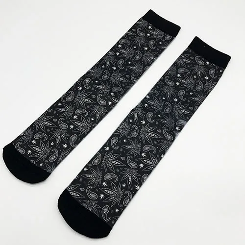 200 черный ретро шаблон печати мужчины и женщины Мода Смешные носки 3d печатные носки Вязание картина маслом Компрессионные носки - Цвет: Многоцветный