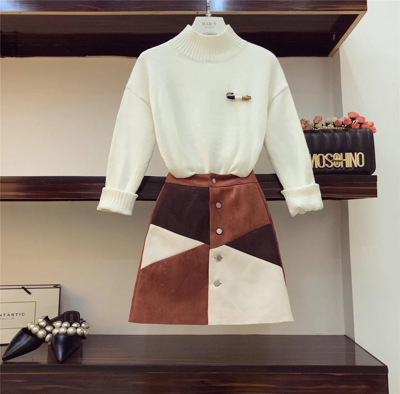 2018 Autumn Woman's Turtleneck White Pull Sweater + High Waist Color Patch Suede Skin Girls Student Two-piece Mini Skirts Set