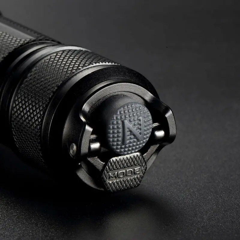 Nitecore крошечный Монстр TM03 FourCREE XHP70 светодиоды тактический фонарь 2800 люмен с TM03 18650 для Охота Рыбалка