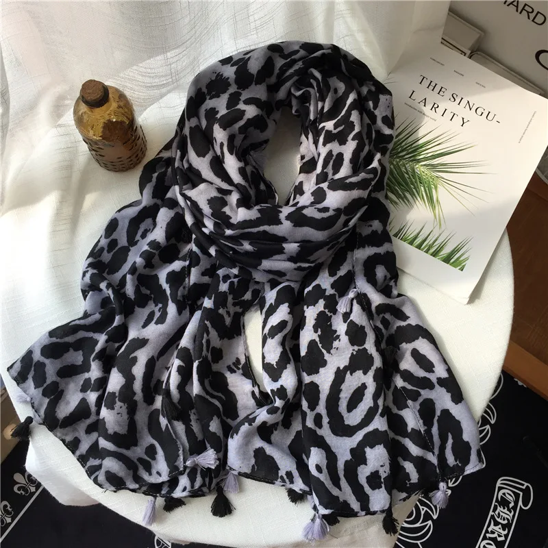 

2018 Black Grey Leopard Scarf Warm Leopard Printed Long Viscose Shawl Soft Wrap Neck Snood Cachecol Bufandas Neckerchief Apaszka