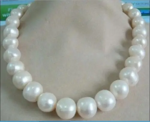 

Selling NEW HUGE 13-15MM SOUTH SEA GENUINE WHITE PEARL NECKLACE new 18''