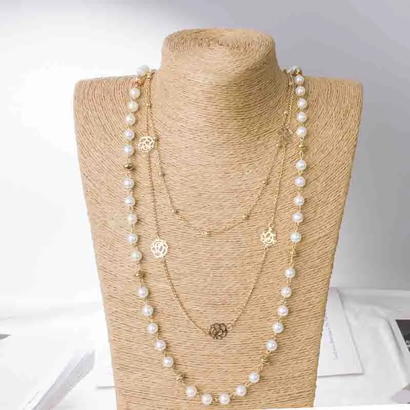 

Multi-Layer White Pearl Rose Flower Sweater Necklaces For Women Vintage Fashion Long Chain Necklace Party Jewelry