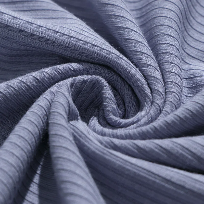 10352934977_1530985308