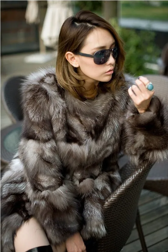 Новинка, настоящая шуба из меха серебристой лисы, женское длинное качественное пальто из натурального меха, зимняя модная куртка