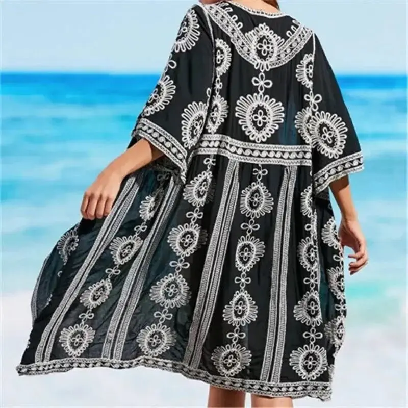 Black Embroidery Cotton Beach Cover up Saida de Praia Beach kaftan Bathing suit Cover ups Vestidos de Playa Beachwear Tunic Black Embroidery Cotton Beach Cover up Saida de Praia Beach kaftan Bathing suit Cover ups Vestidos de Playa Beachwear Tunic