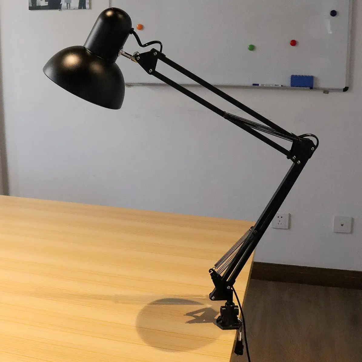  Flexible Desk Eye Protection Lamp with Rotatable Lamp Head And Clamp Mount Support 360 Degree Rotat