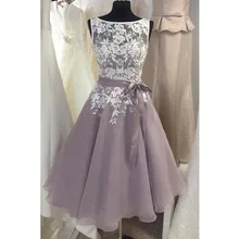 Knee Length Tulle Dusty Purple Bridesmaid Dress with White Lace V Back Short Women Formal Dress for Weddings Custom Size