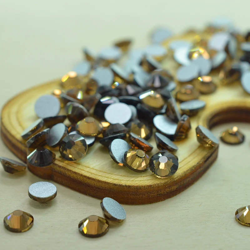 Rhinestones 4