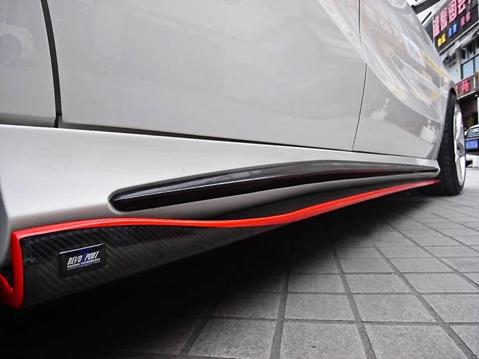 W176 Revozport RZA290 Style Side Skirt Extension (AMG Only)