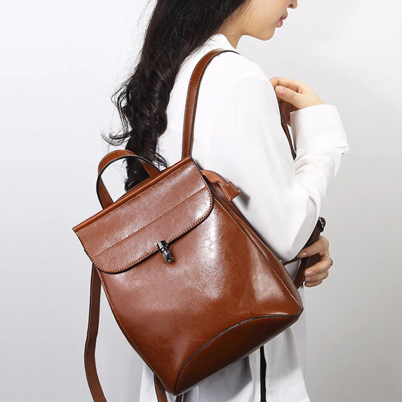 

2018 Backpack Women Genuine Leather Red Black Bags Female Cowhide Solid Girls Backpack Simple Design teenage shoulder Bag bolsa
