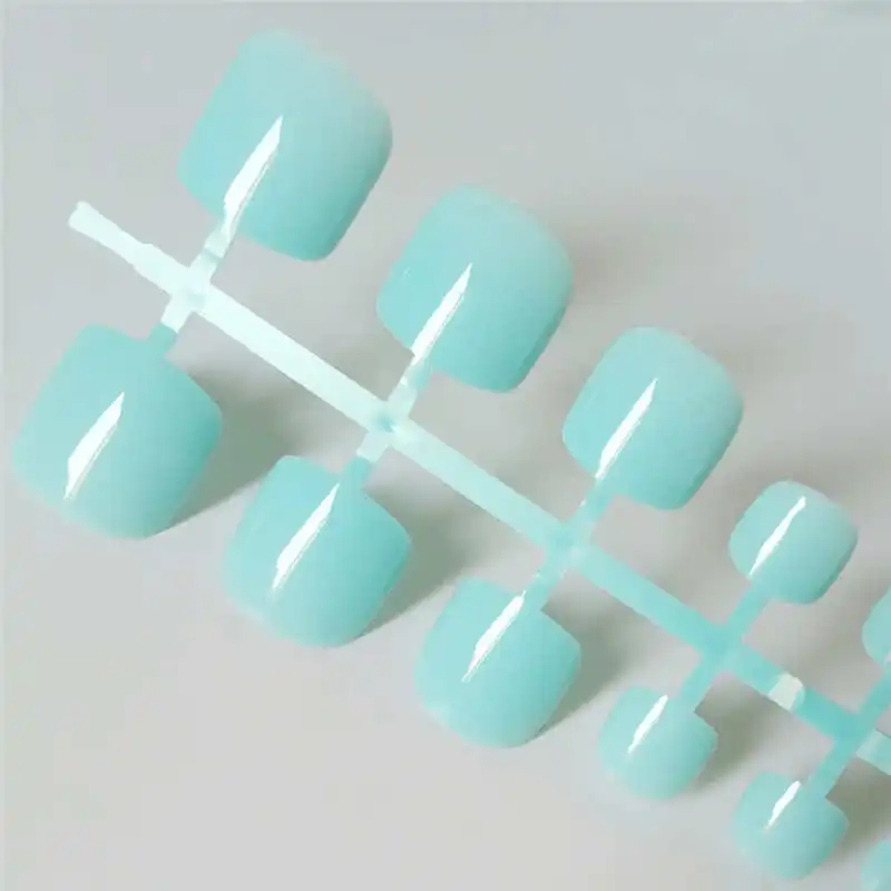 

24pcs Light Blue Squoval Fake Toe Nails Short Solid Nail Tips For Foot Artificial Fashion Clear Toe Nails False For Girls