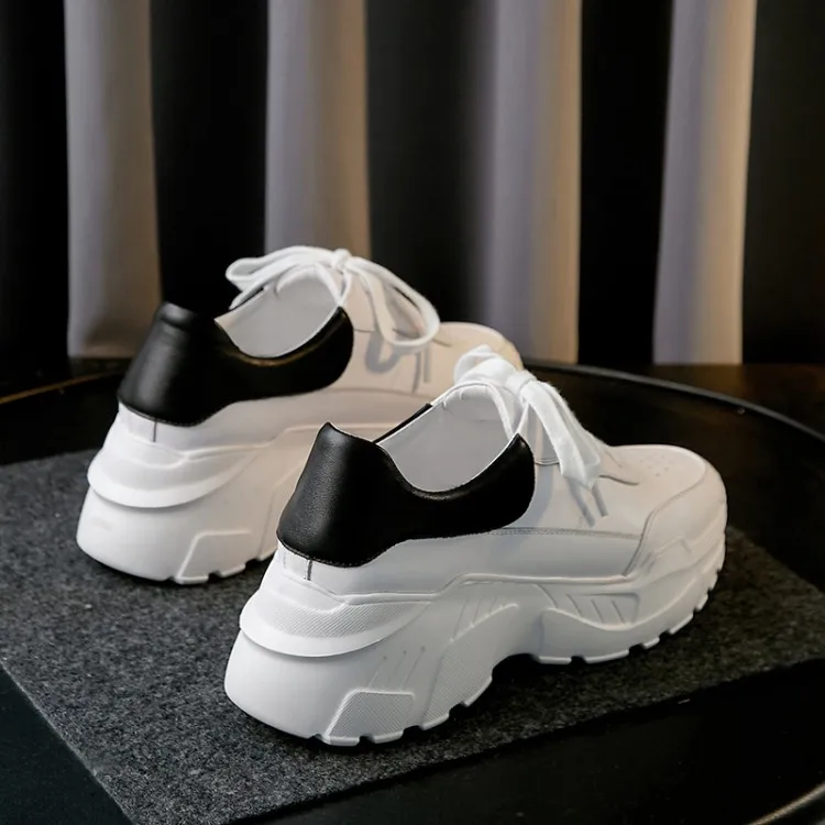 Белый женские Сникеры на платформе пояса из натуральной кожи Удобные повседневные вулканизированные обувь Женская корейская мода zapatos De