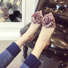 The new spring and summer 2016 big flower shoes flat pointed end shoes with flat feet Doug shallow set foot muzzle shoes