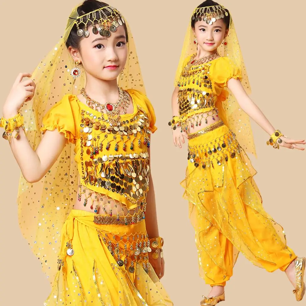 современные индийские танцы. праздник традиции обычаи индии дивали. индийский танец на новый год. одисси индийский танец. праздник огней дивали в индии.