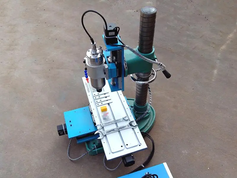 3 axis wood CNC vertical Engraving machine 1.5KW 3040L Industrial version Metal Milling with cutter collet clamp vise