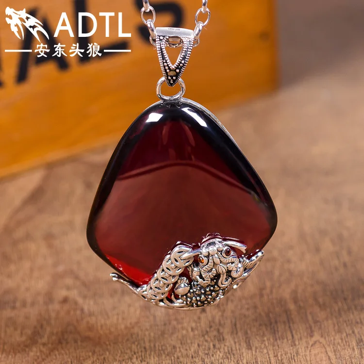 

Anton Silver Restoring Ancient Ways Is Thai Silver Inlaid High-Grade Pulp Sweater Chain Pendant Selected Level