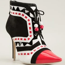 Стильные женские ботильоны с острым носком на шнуровке на высоком каблуке Демисезонные ботинки с геометрическим узором в стиле пэчворк Размеры 35-42