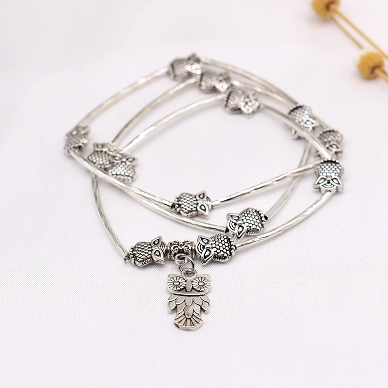 

Fashionable Silver Vintage Style multi-functional three-purpose bracelet can be used as necklace ankle for gifts