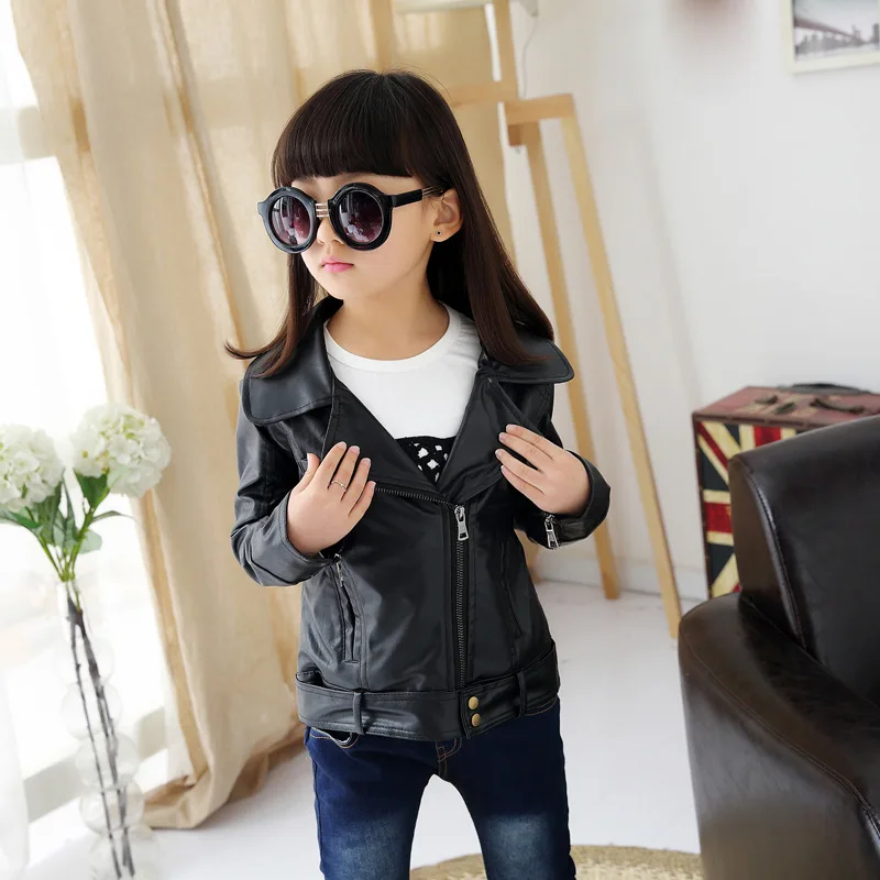 детские кожаные куртки. модные детские куртки кожаные. кожаная куртка для девочки 10 лет. косуха для девочки 10 лет. куртка косуха для девочки.