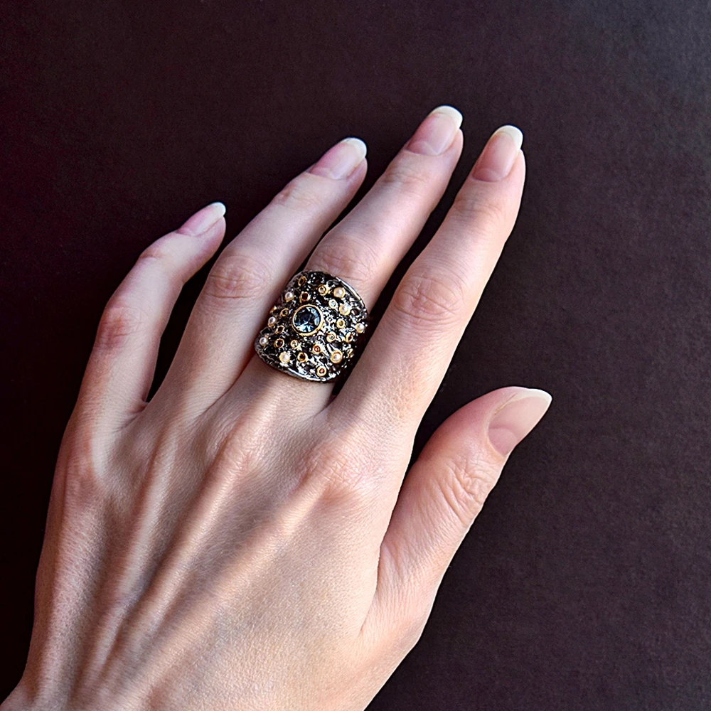 DreamCarnival 1989 Gorgeous Big Women Ring Blue Zircon Baroque Colorful Zircon N Pearl Beads Christmas Party Jewlery Hot WA11584