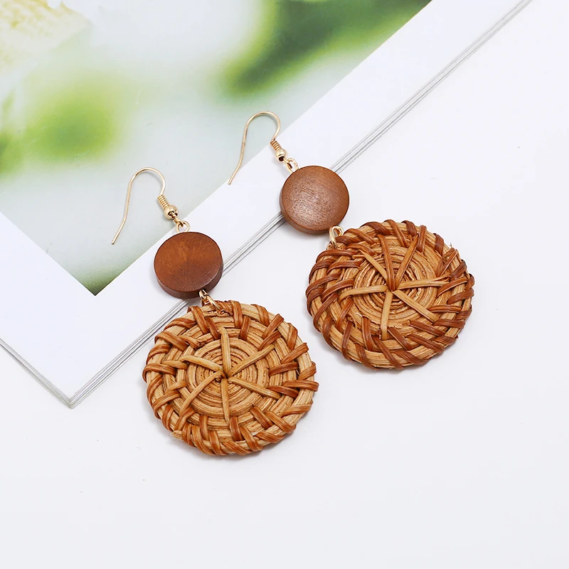 

Fashion Bohemian Style Round Straw Woven Dangle Earrings For Women Geometric Exaggerate Round Pendant Statement Jewelry2019