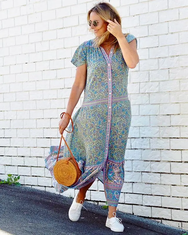 

Flutter Sleeve Midi Dress V-Neck Buttoned-up Hippie Bohemian Beach Women Boho Chic Summer Dress Vestidos 2019 Spring Summer