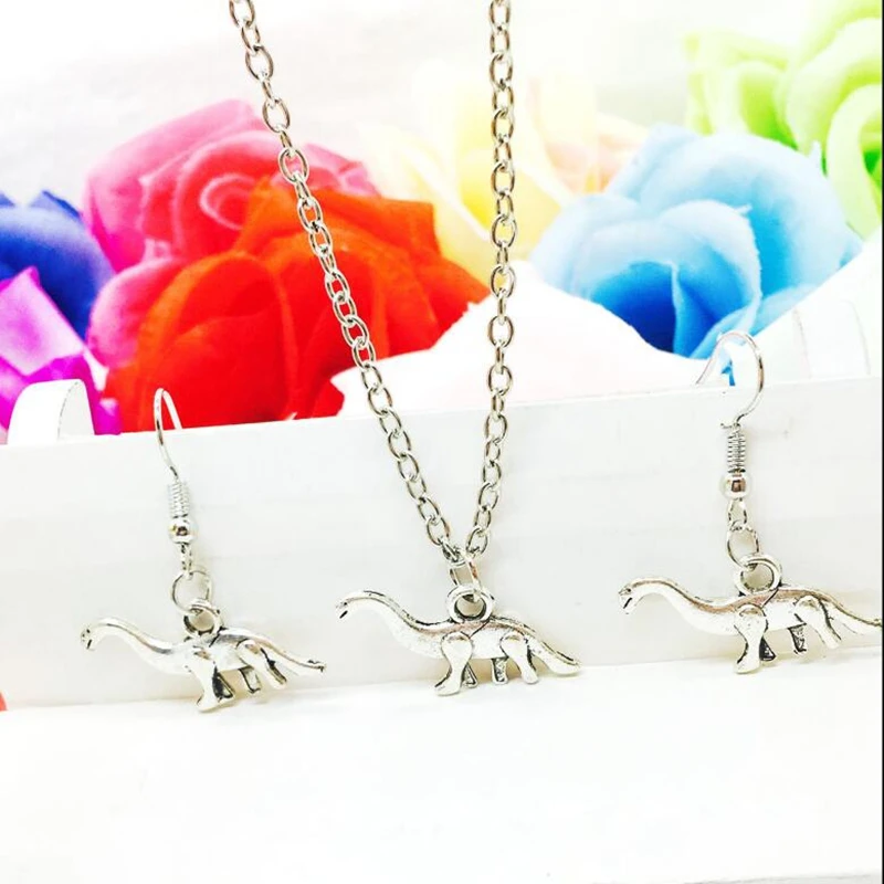 

Europe United States Hot Sell Antique Silver Dinosaur Charm Pendant Necklace Earring Set Women Jewelry Accessories Holiday Gift