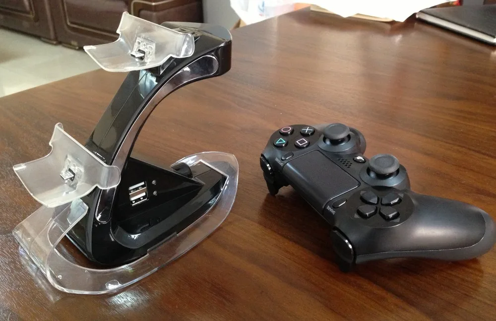 Зарядное устройство для PS4 с двумя контроллерами док станция держателем Sony PlayStation