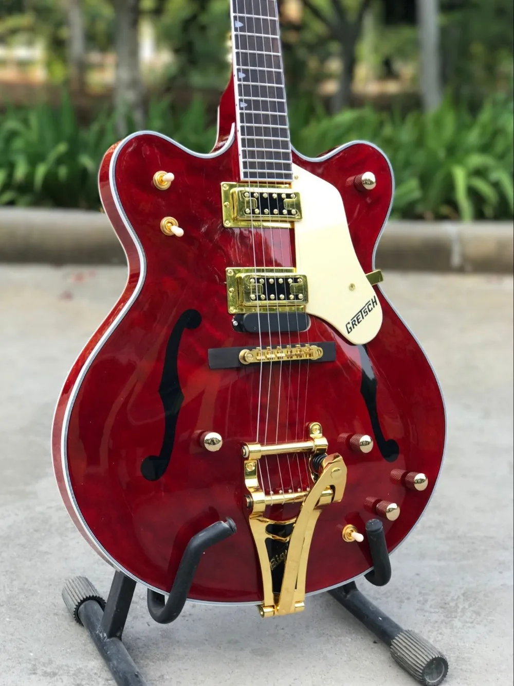 Vicers F hollow body jazz electric guitar, red color guitarra, gold hardware.real photos