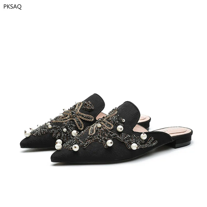 

New Fashion Pointed Toe Slippers Flat Slip-on Summer Girls Crystal Model Shoes Party Outdoor Sandals Shoes