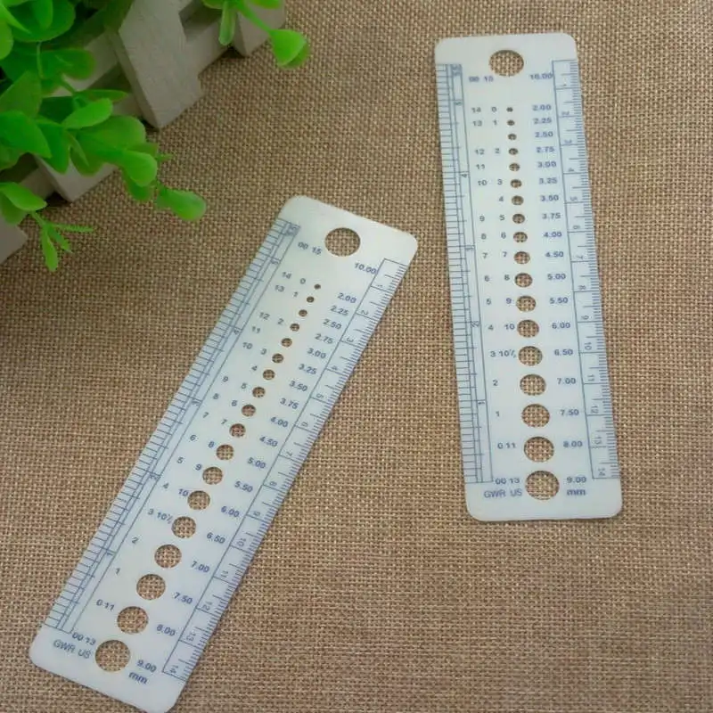 Practical Sewing Tools Knitting Needle Gauge Measure Sizer Sewing Tools