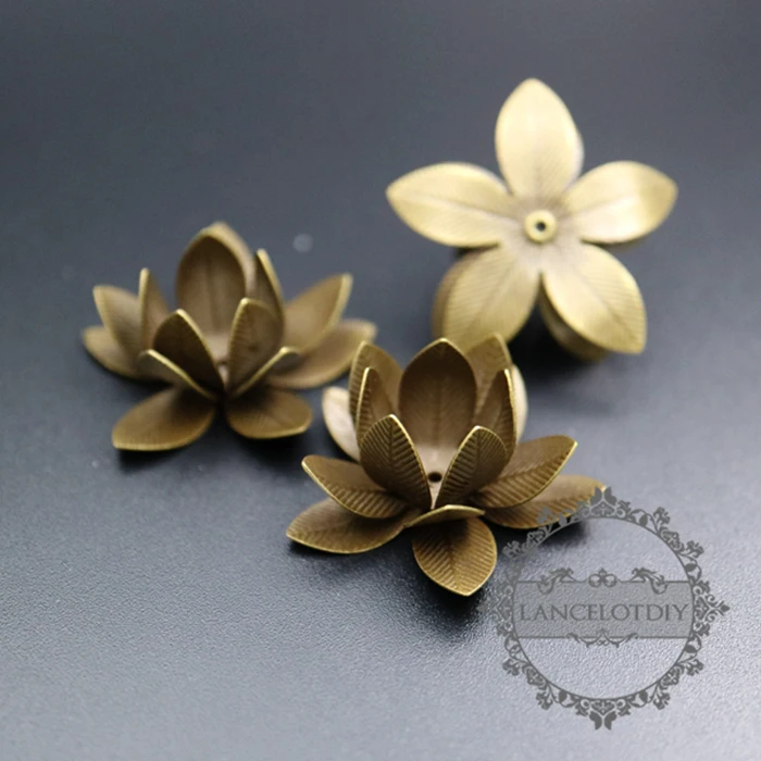 26 мм Винтажный стиль состаренная бронза цвет латунь цветок бусины крышка DIY поставки 1561018