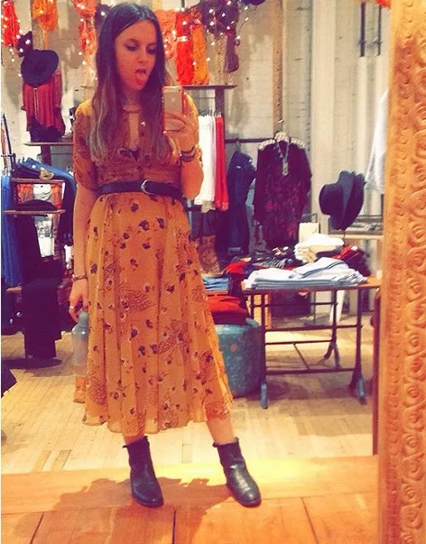 (9)