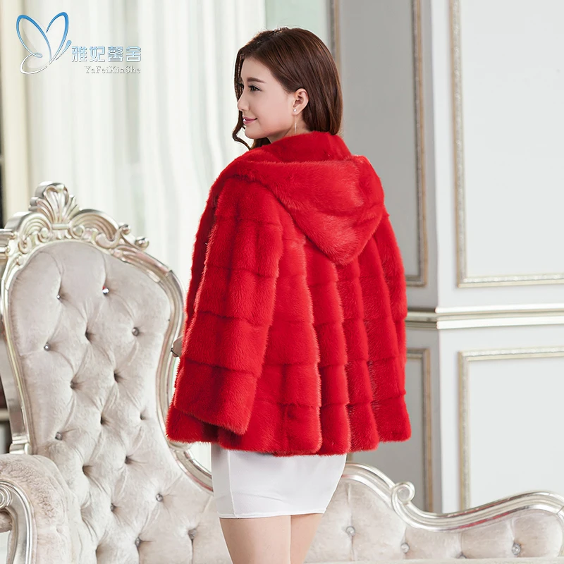 

Natural Real mink fur jacket marten fur coat overcoat female short design with a hood