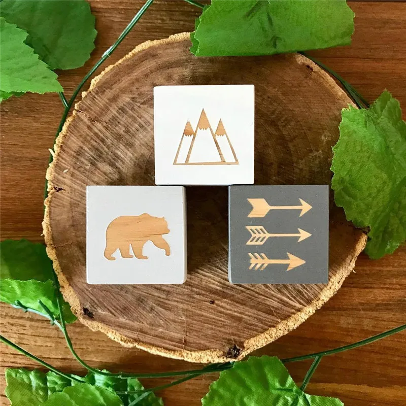 

Beautiful Original Pine Wooden Swan/Polar bear Block Decoration for Baby Room Decal Thing Baby Room Cute Decorative (6*6*6CM)