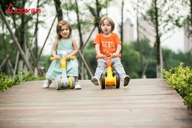 Детская сбалансированный автомобиль Уокера возраст 1–3 года старая детские ходунки