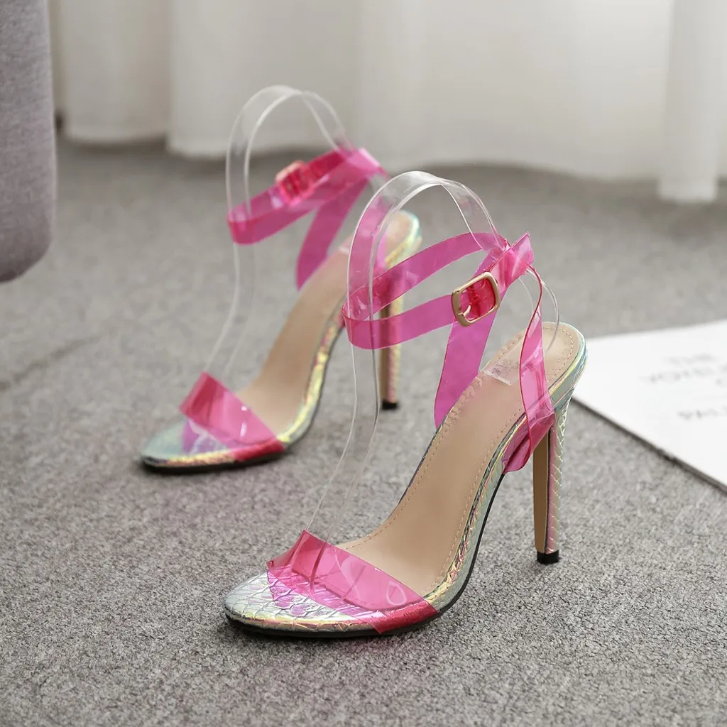 Женские свадебные прозрачные сандалии, дизайнерские Классические Вечерние Розовые сандалии с пряжкой на тонком высоком каблуке, прозрачные шлепанцы, chaussures femme