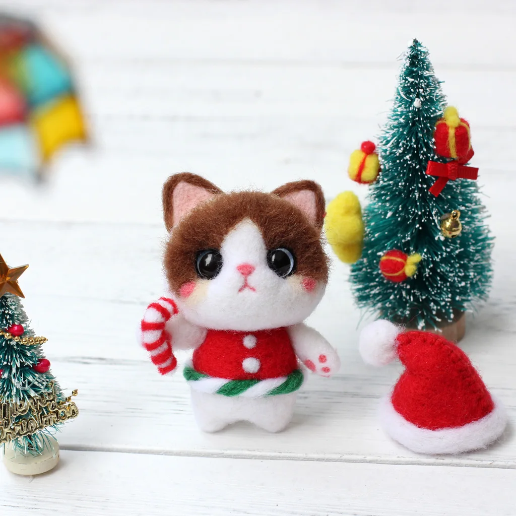 Novelty Cat Felt Craft Kit Wear Christmas Hat Animal Wool Needle Felting for Kids Children Funny Gift