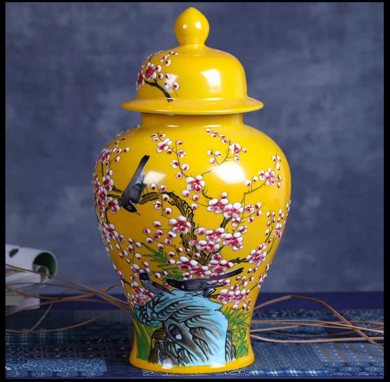 Jingdezhen ceramic temple jar Antique Porcelain wholesale decorative jars and vases yellow ginger jar flower and bird  (3)