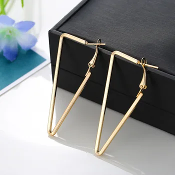 

Personality Simple Metal Triangle Geometric Earrings Vintage Hoop Earrings For Women Fashion Jewelry Accessories Gift