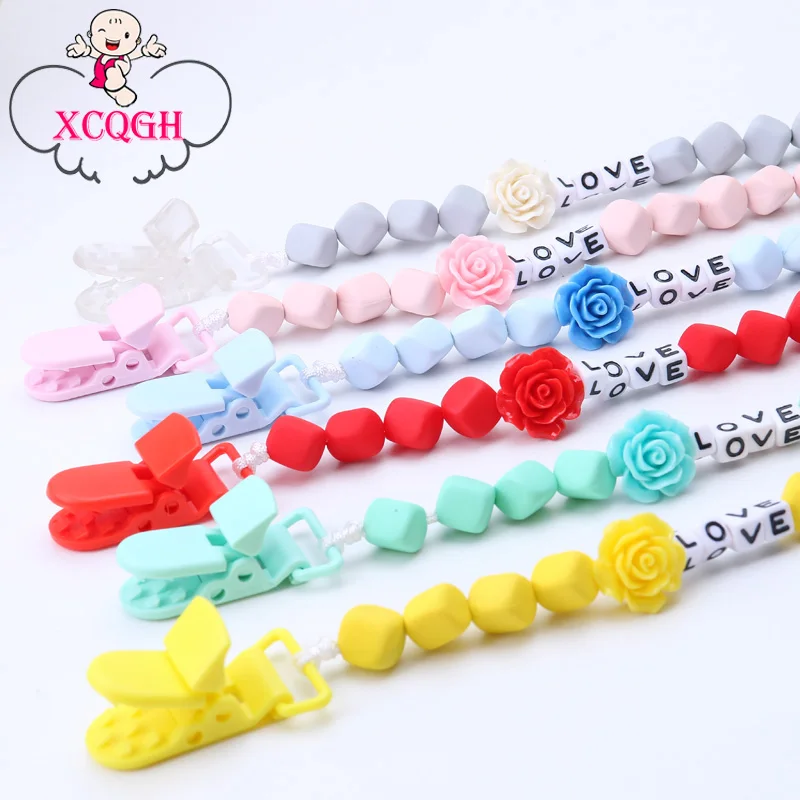 XCQGH Personalised Name Baby Pacifier Clips Flower Dummy Clip Nipple Holder for Infant Feeding Pacifier Clip Attache Sucette